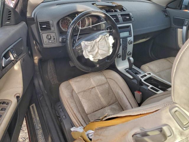 Volvo C70 T5 Image 10