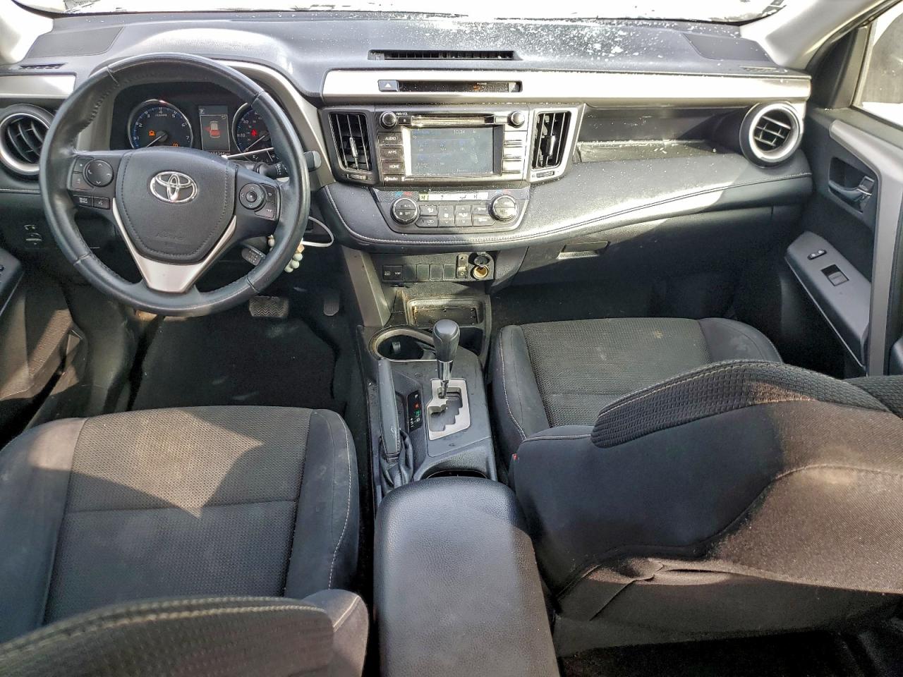 Toyota RAV4 Xle Image 10