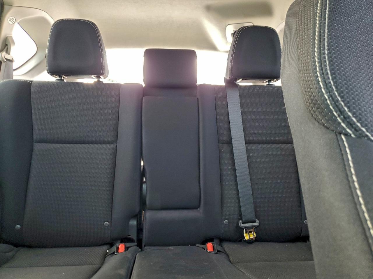 Toyota RAV4 Xle Image 8