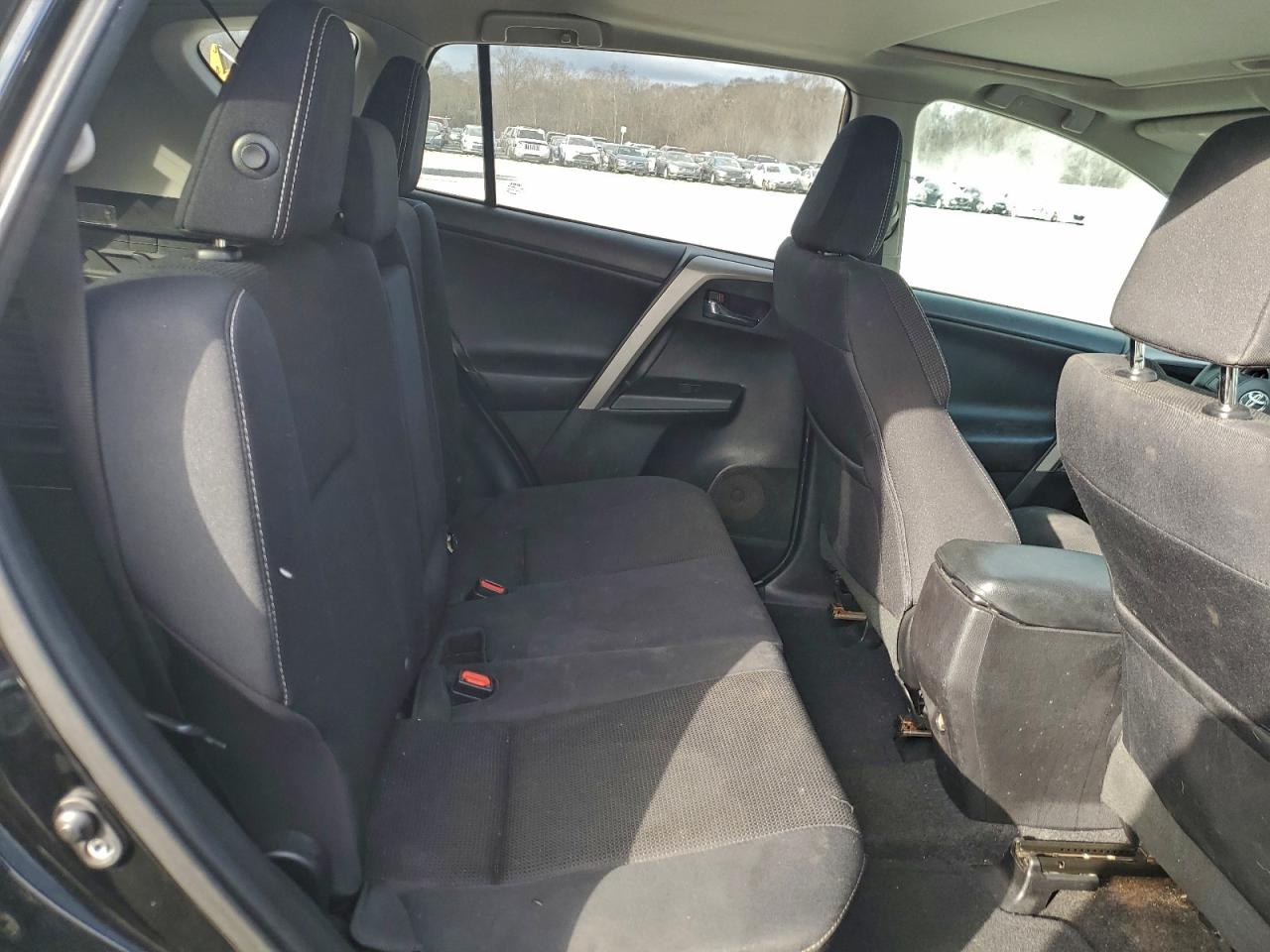 Toyota RAV4 Xle Image 11