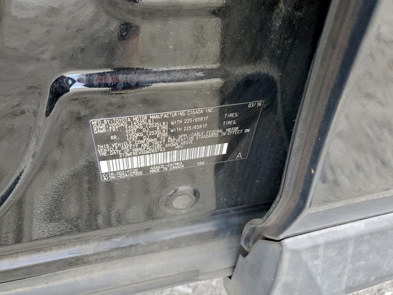 Toyota RAV4 Xle Image 13