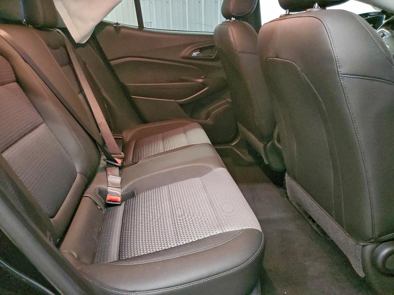 Chevrolet Trax 1lt Image 12