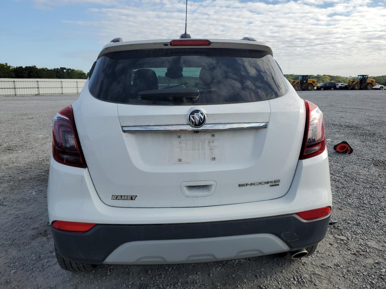 Buick Encore Essence Image 12