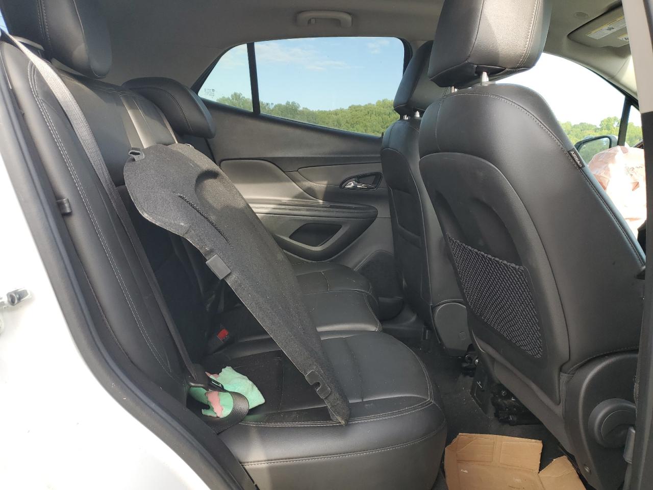 Buick Encore Essence Image 5