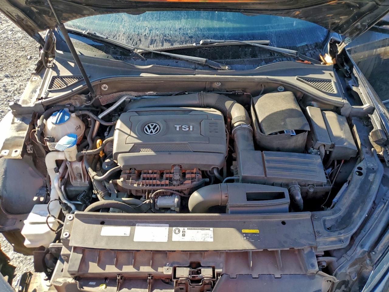 Volkswagen Passat S Image 9