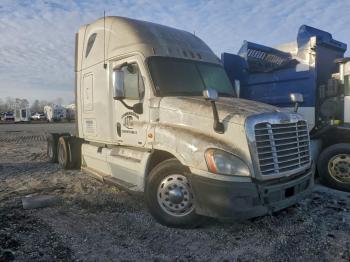  Salvage Freightliner Cascadia 1