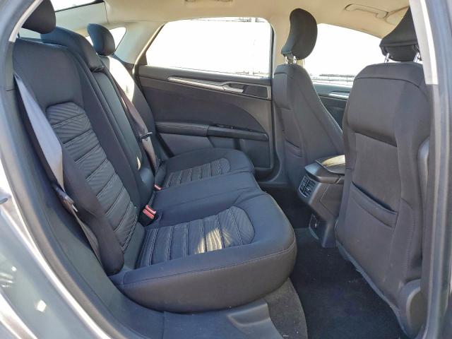 Ford Fusion Se Image 8