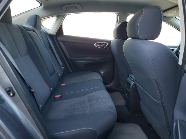 Nissan Sentra S Image 8