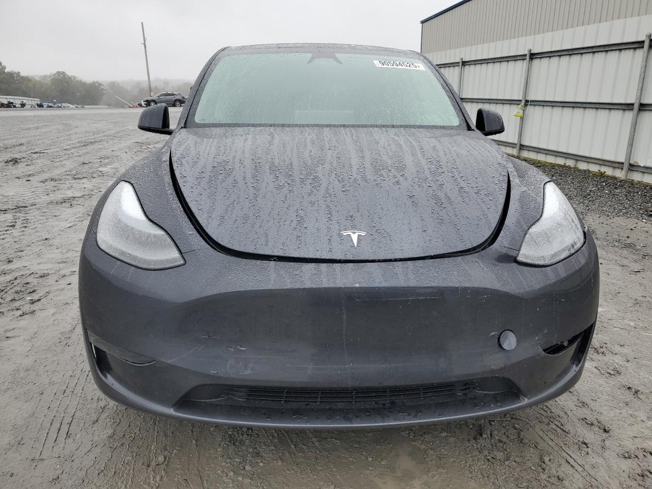 Tesla Model Y Image 2