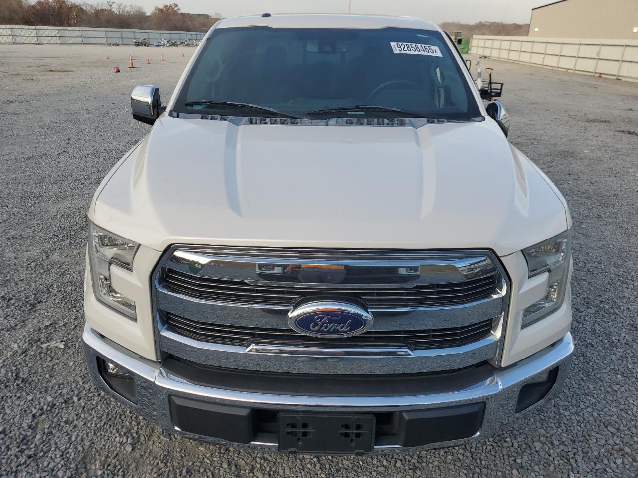 Ford F-150 Supercrew Image 4