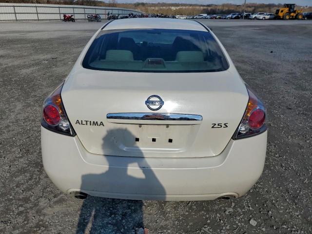 Nissan Altima 2.5 Image 3