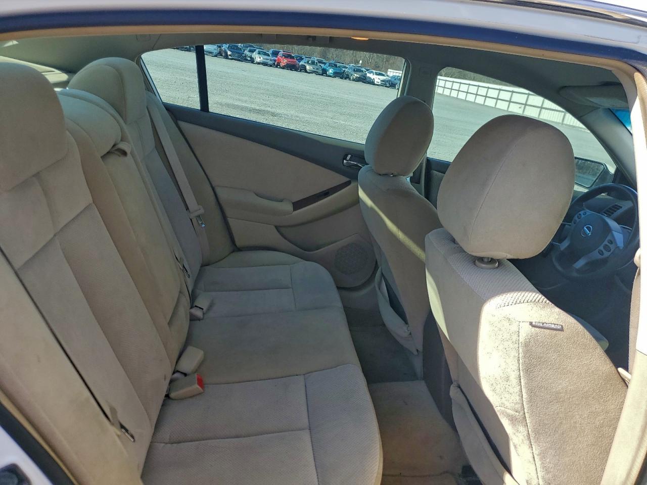 Nissan Altima 2.5 Image 9