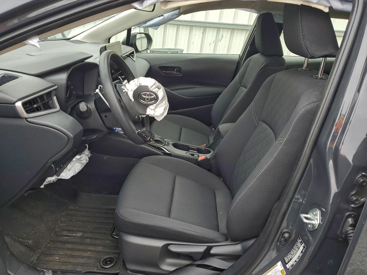 Toyota Corolla Le Image 5