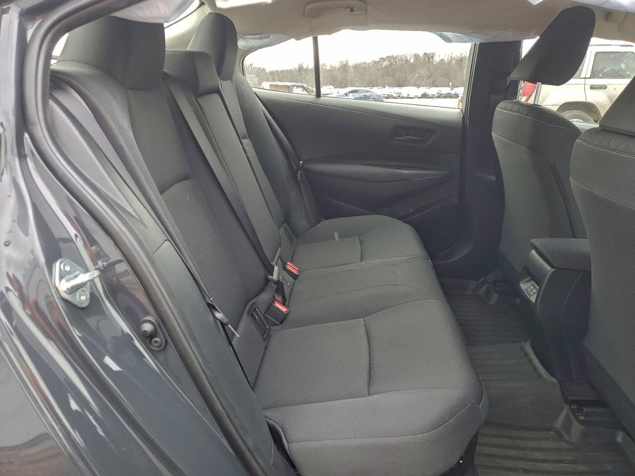 Toyota Corolla Le Image 11