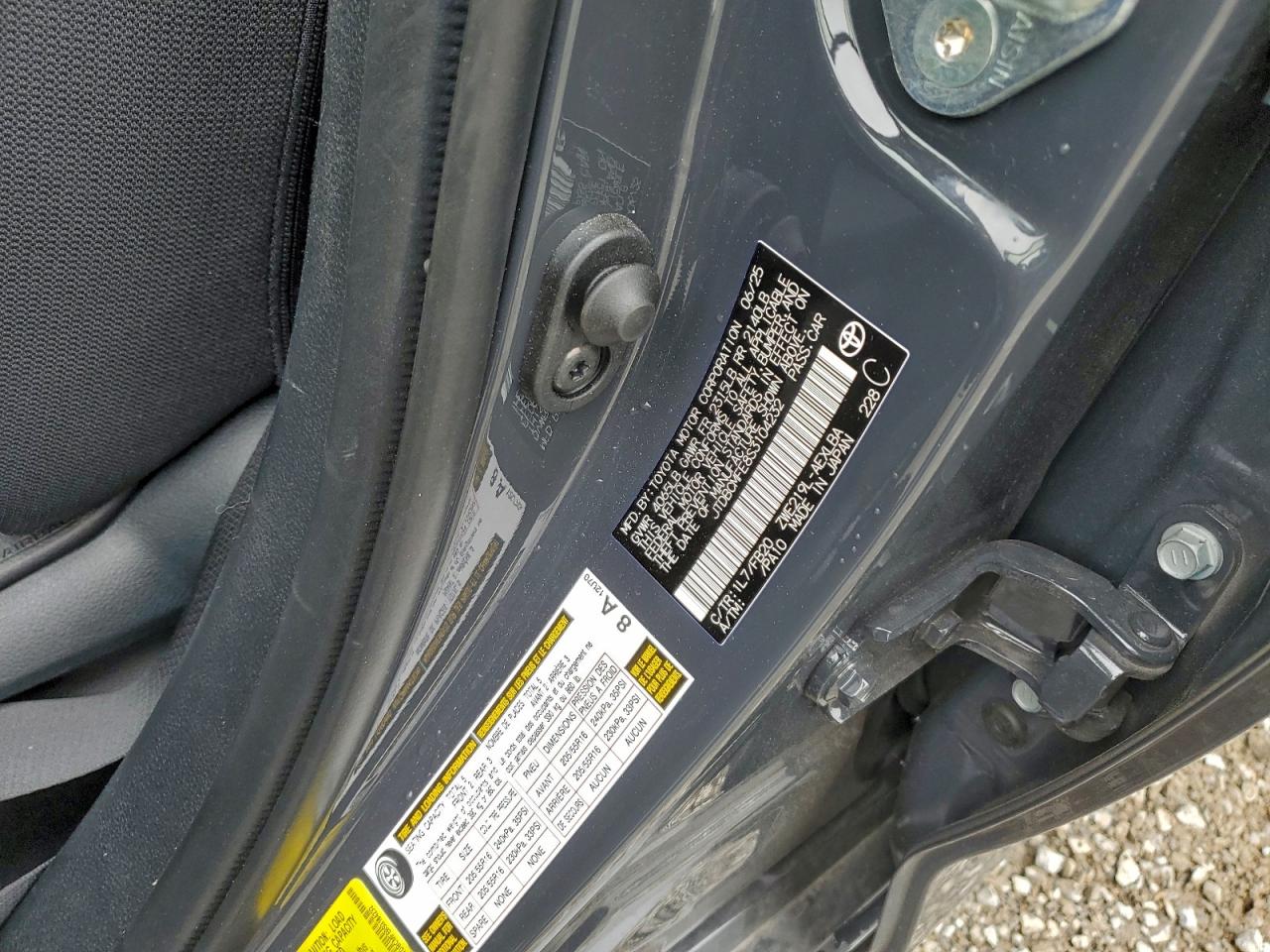 Toyota Corolla Le Image 8