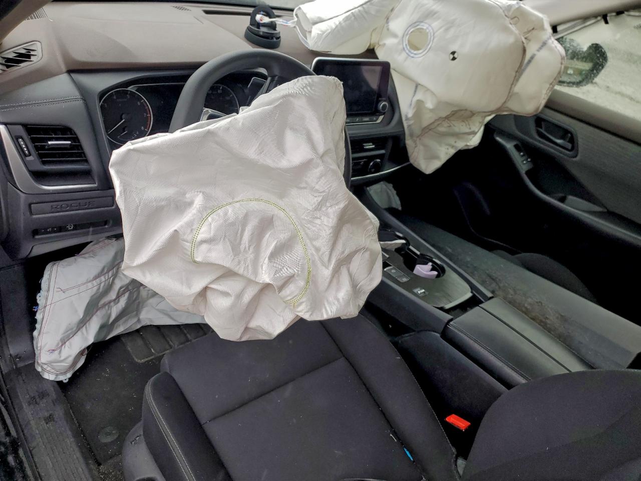 Nissan Rogue S Image 7