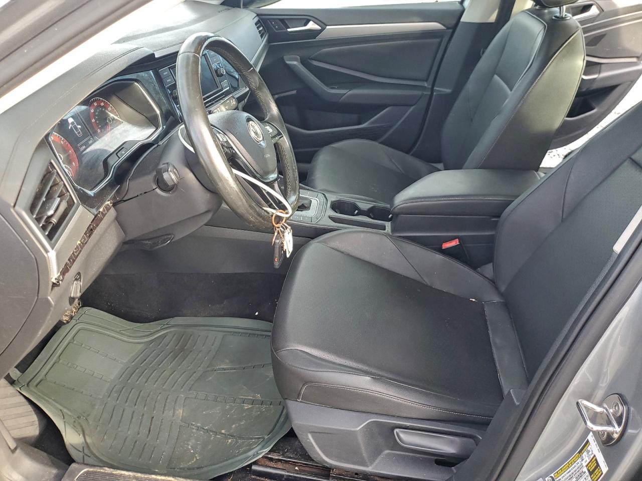 Volkswagen Jetta S Image 7