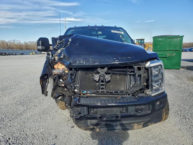 Ford F-250 Super Duty Image 6