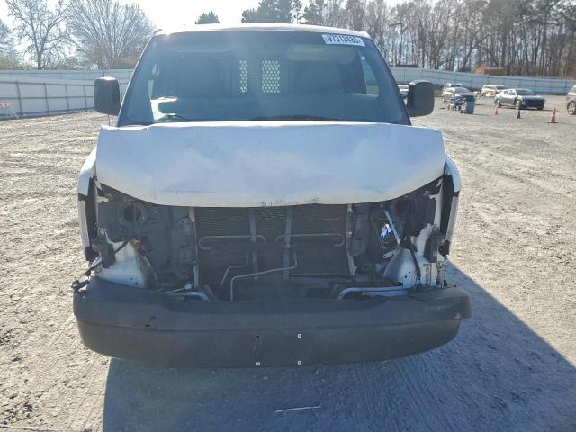 Chevrolet Express Image 5