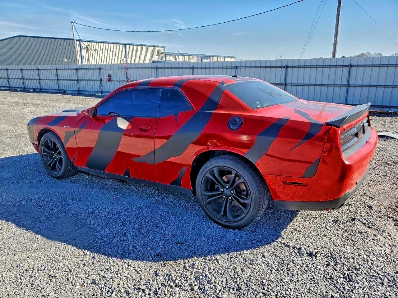 Dodge Challenger Sxt Image 3