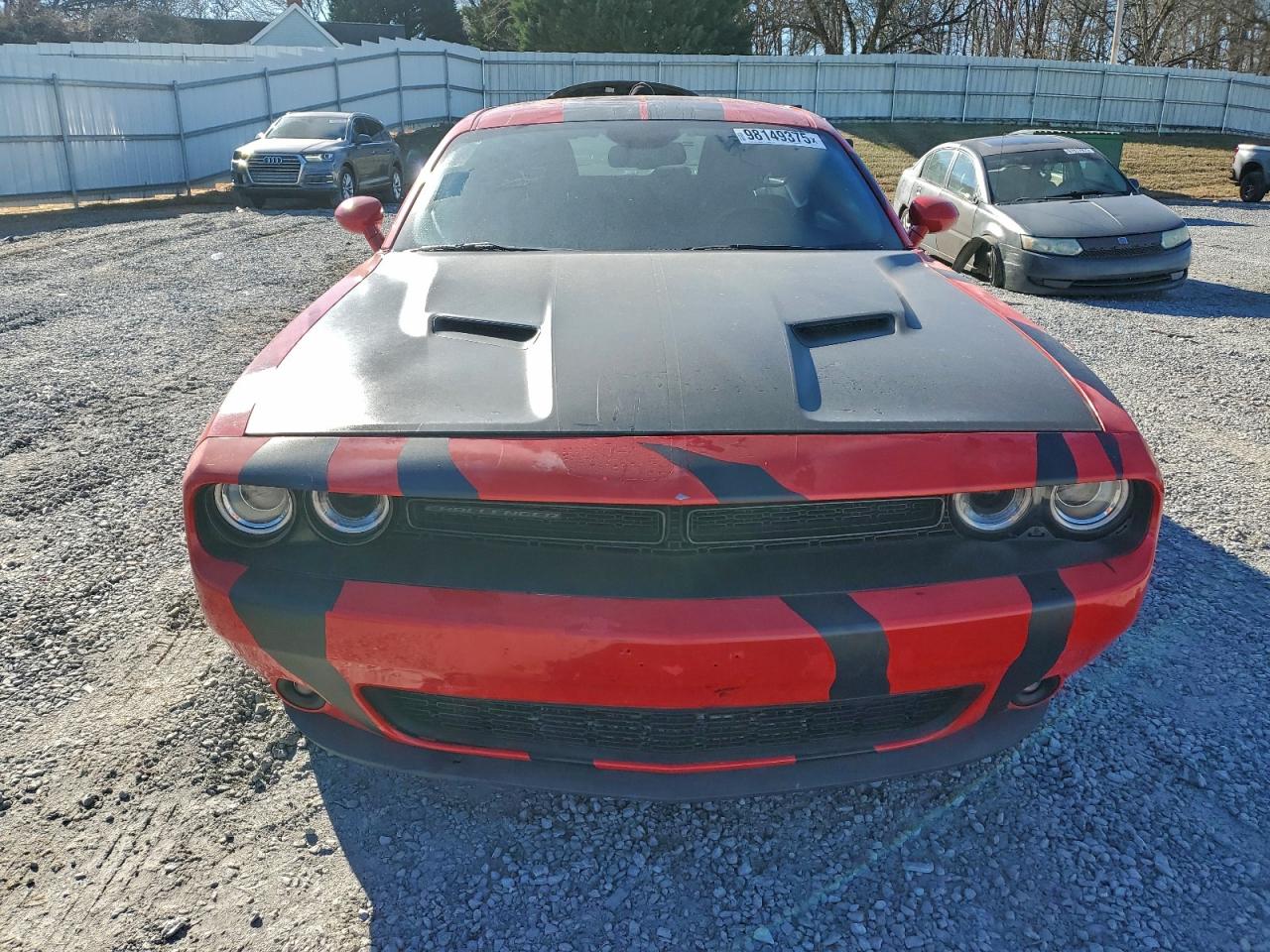 Dodge Challenger Sxt Image 10