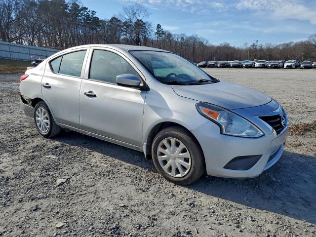 Nissan Versa S Image 7
