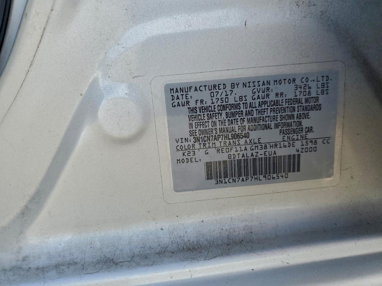 Nissan Versa S Image 9