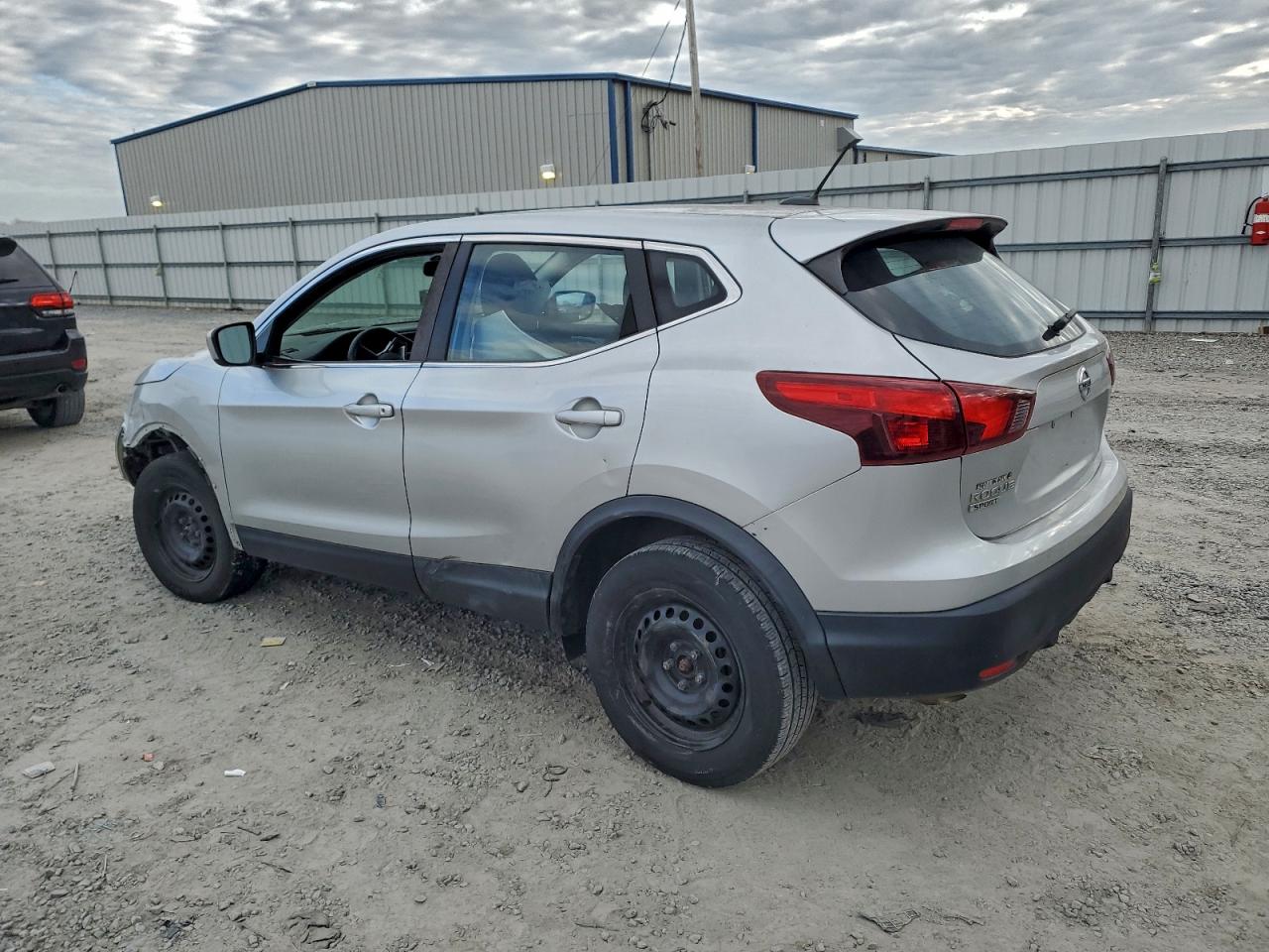 Nissan Rogue S Image 12