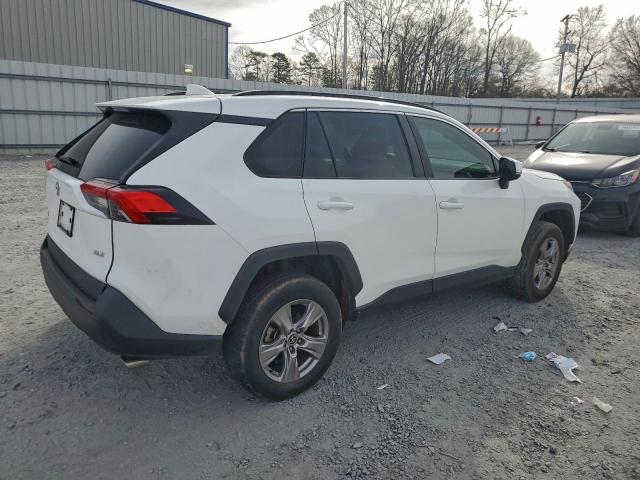 Toyota RAV4 Xle Image 12