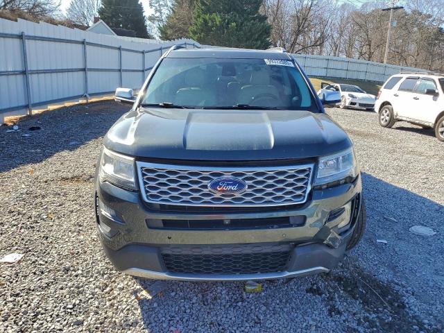 Ford Explorer Platinum Image 7