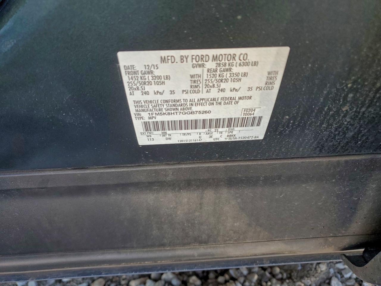 Ford Explorer Platinum Image 8