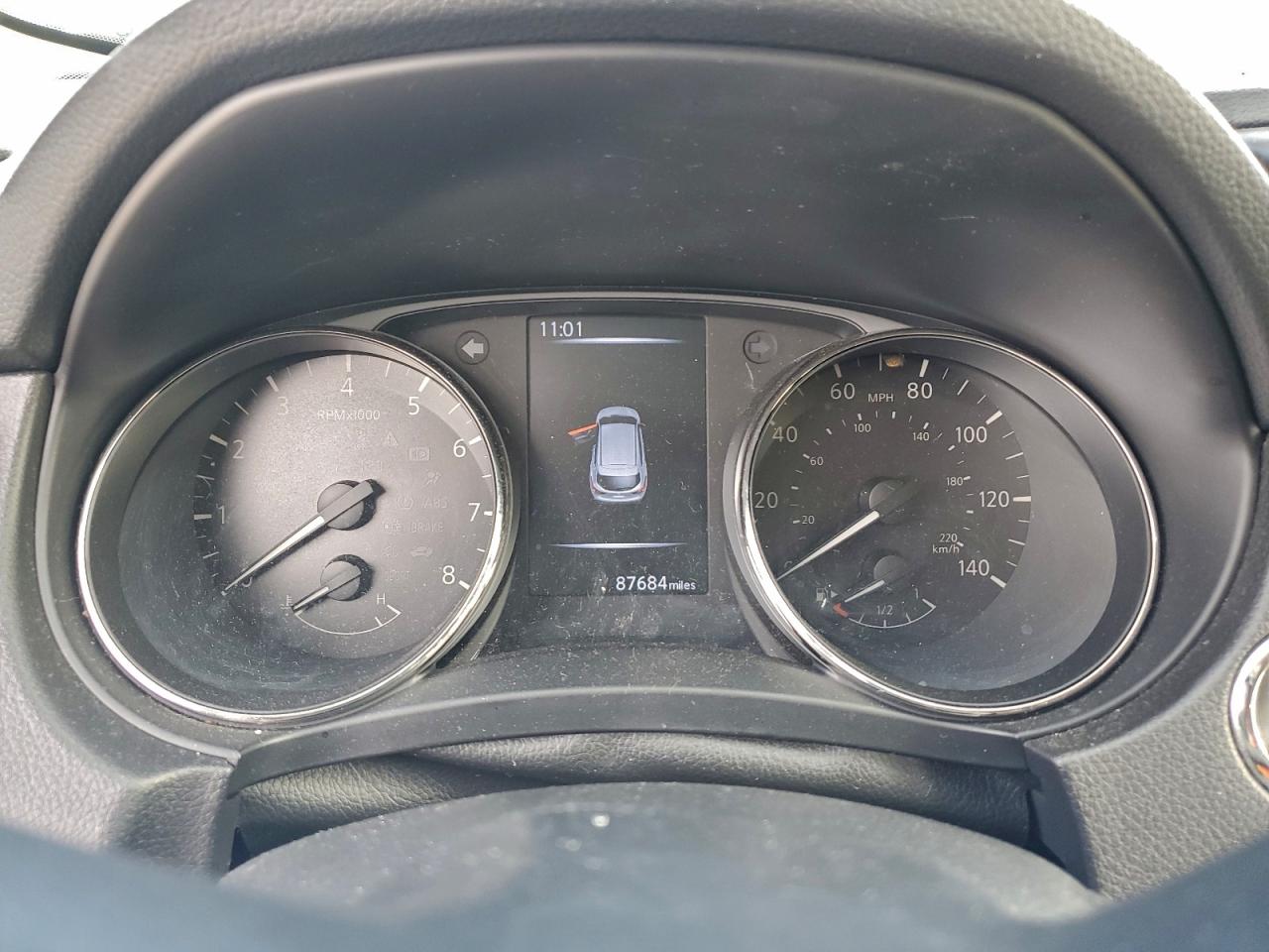 Nissan Rogue S Image 5