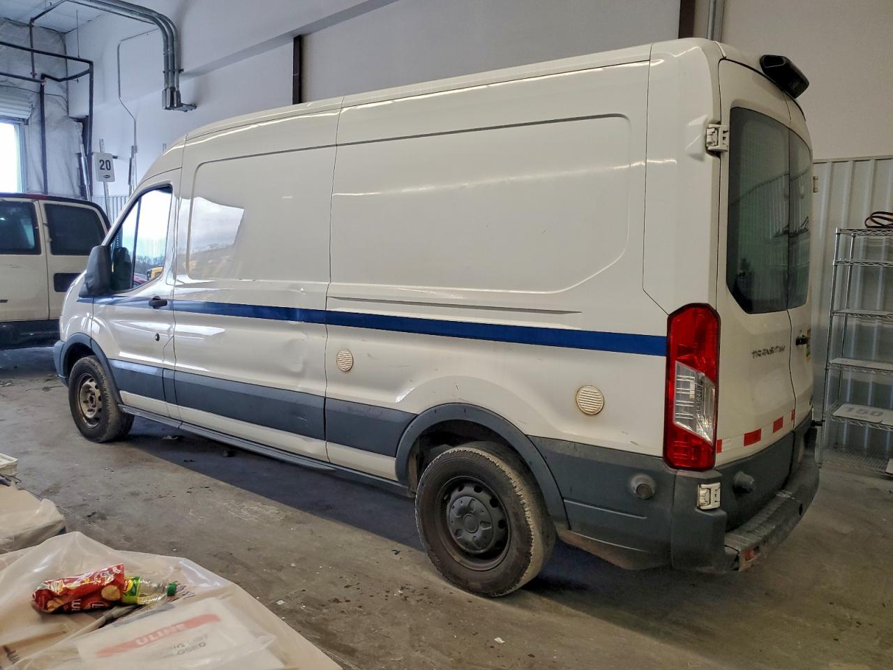 Ford Transit T-350 Image 3