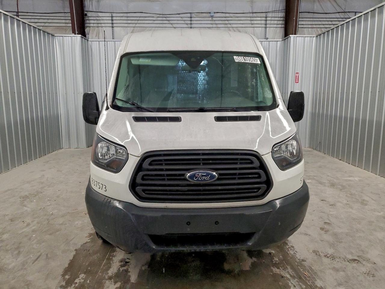 Ford Transit T-350 Image 11