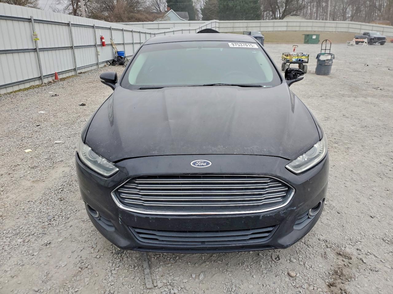 Ford Fusion Se Image 3
