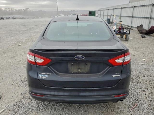 Ford Fusion Se Image 2