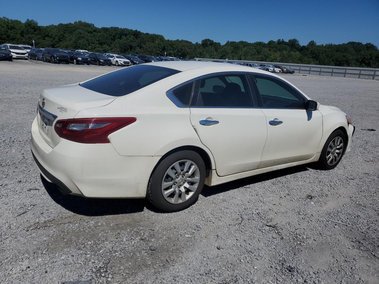 Nissan Altima 2.5 Image 8