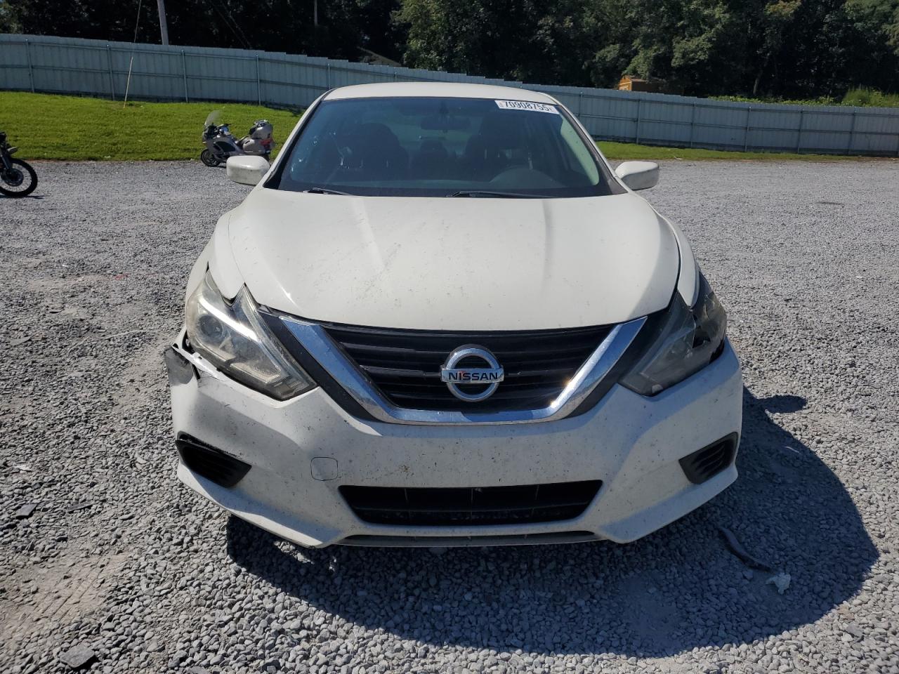 Nissan Altima 2.5 Image 7