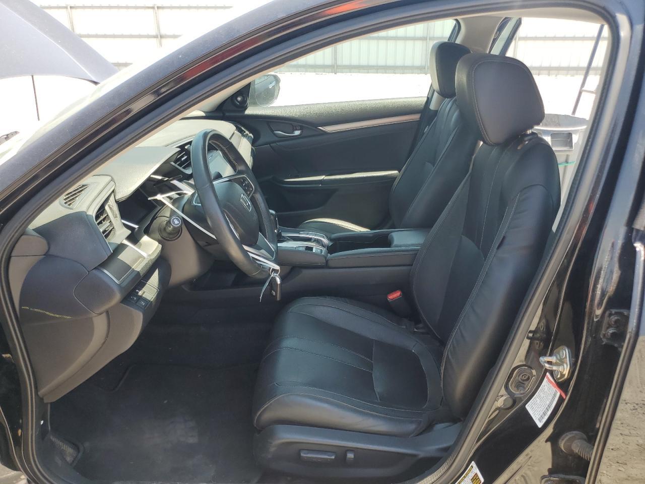 Honda Civic Touring Image 6