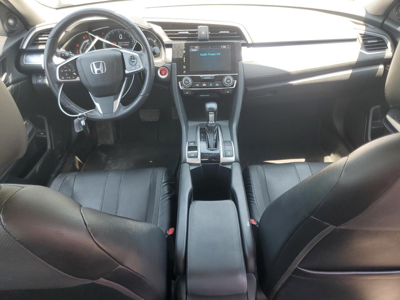 Honda Civic Touring Image 7