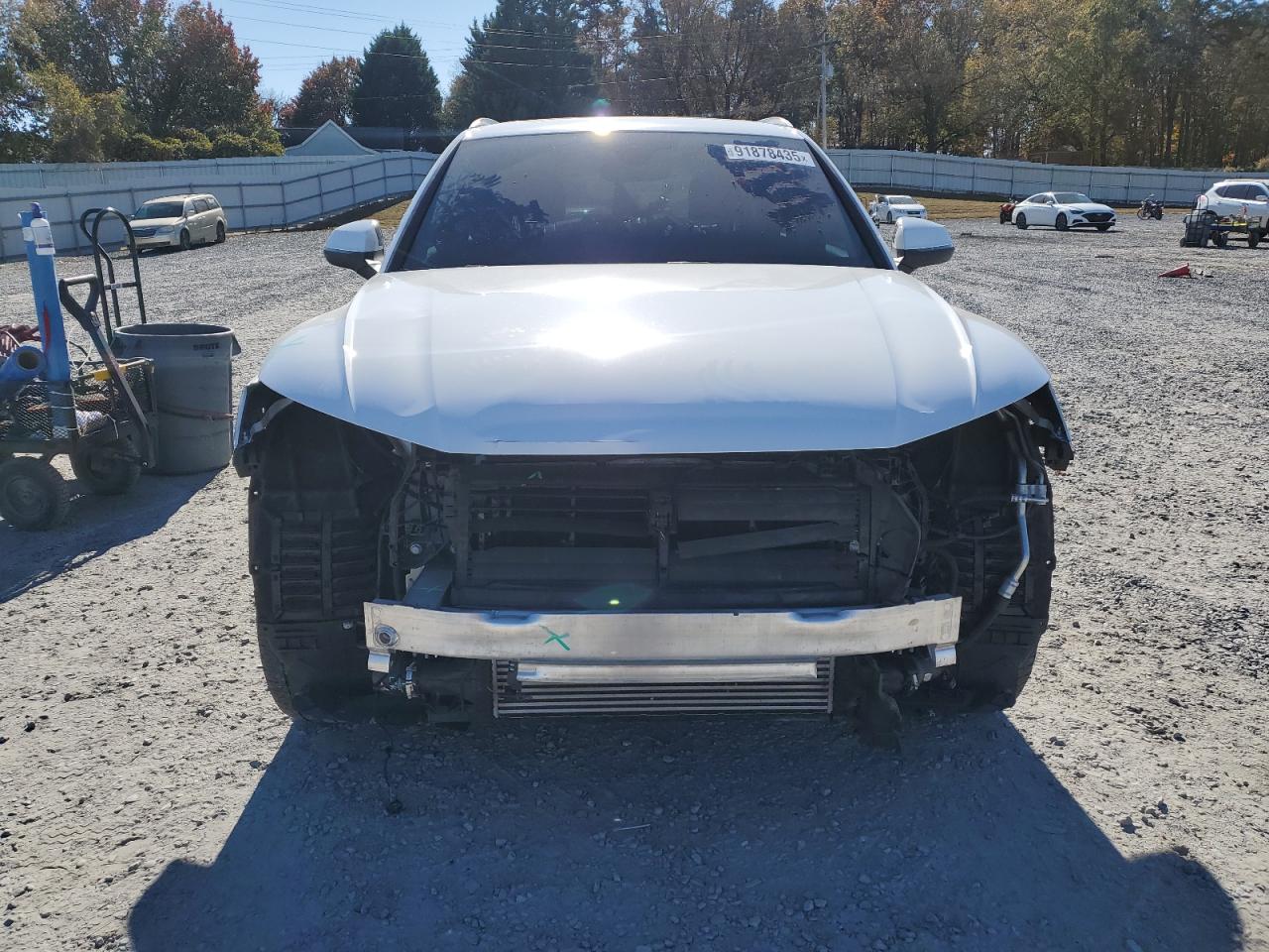 Audi Q5 Premium Plus Image 10