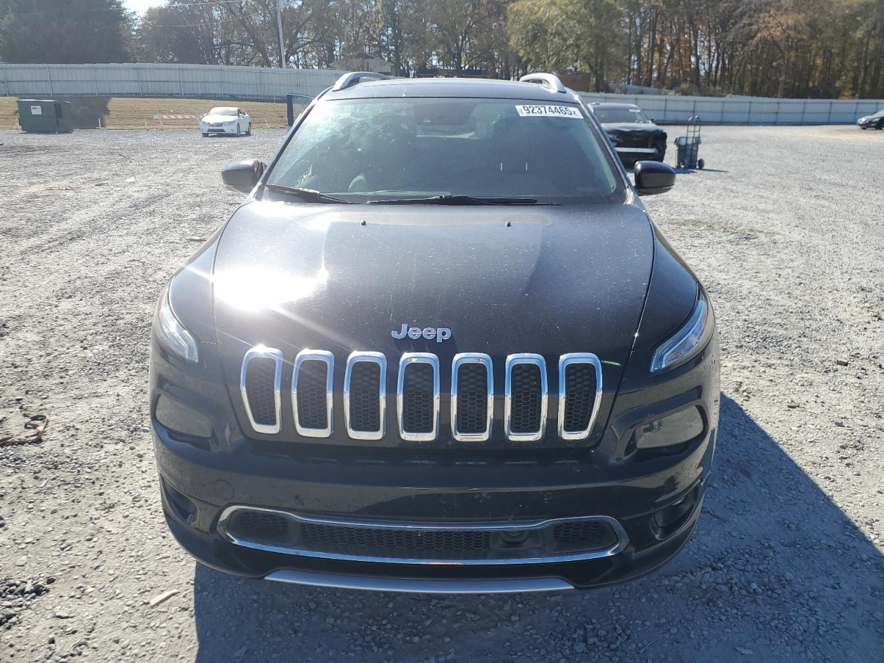 Jeep Cherokee Overland Image 9