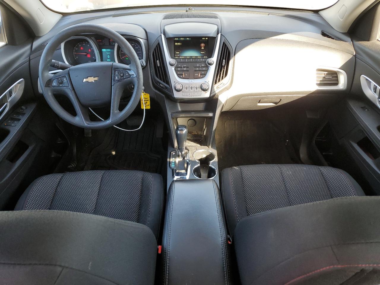 Chevrolet Equinox Ls Image 3