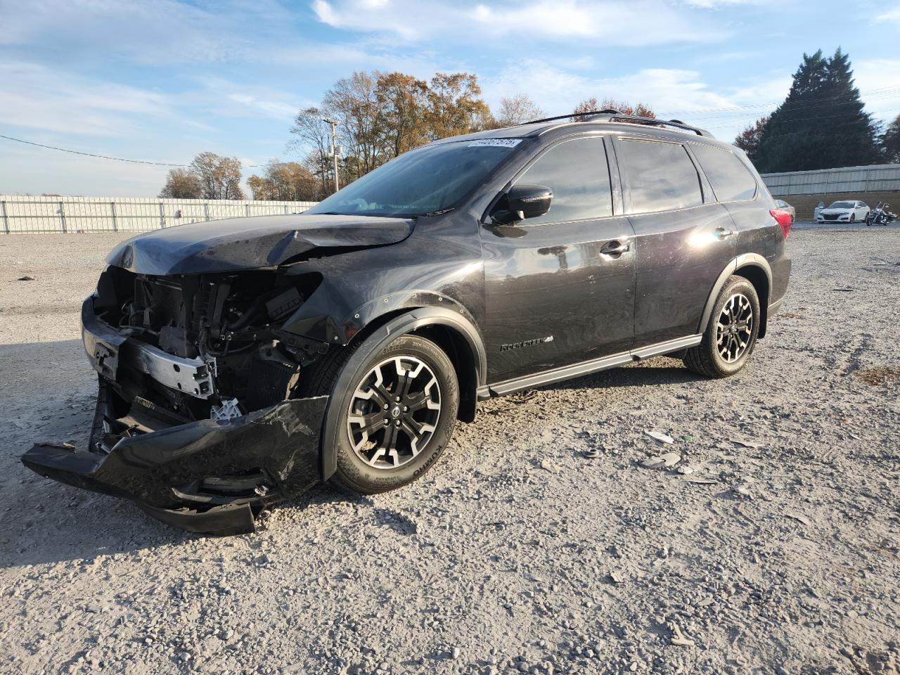 Nissan Pathfinder Sv Image 1