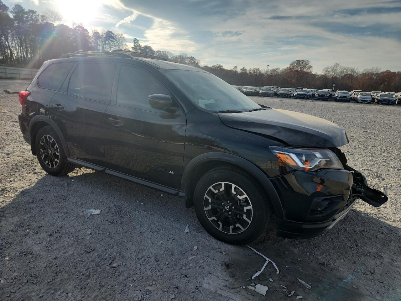 Nissan Pathfinder Sv Image 13