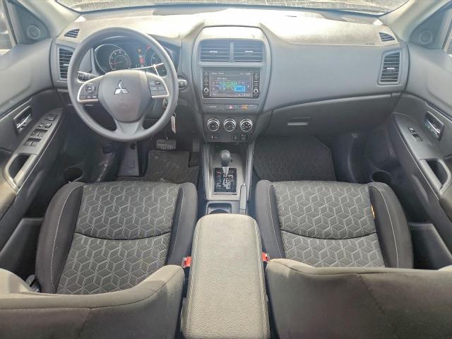 Mitsubishi Outlander S Image 10