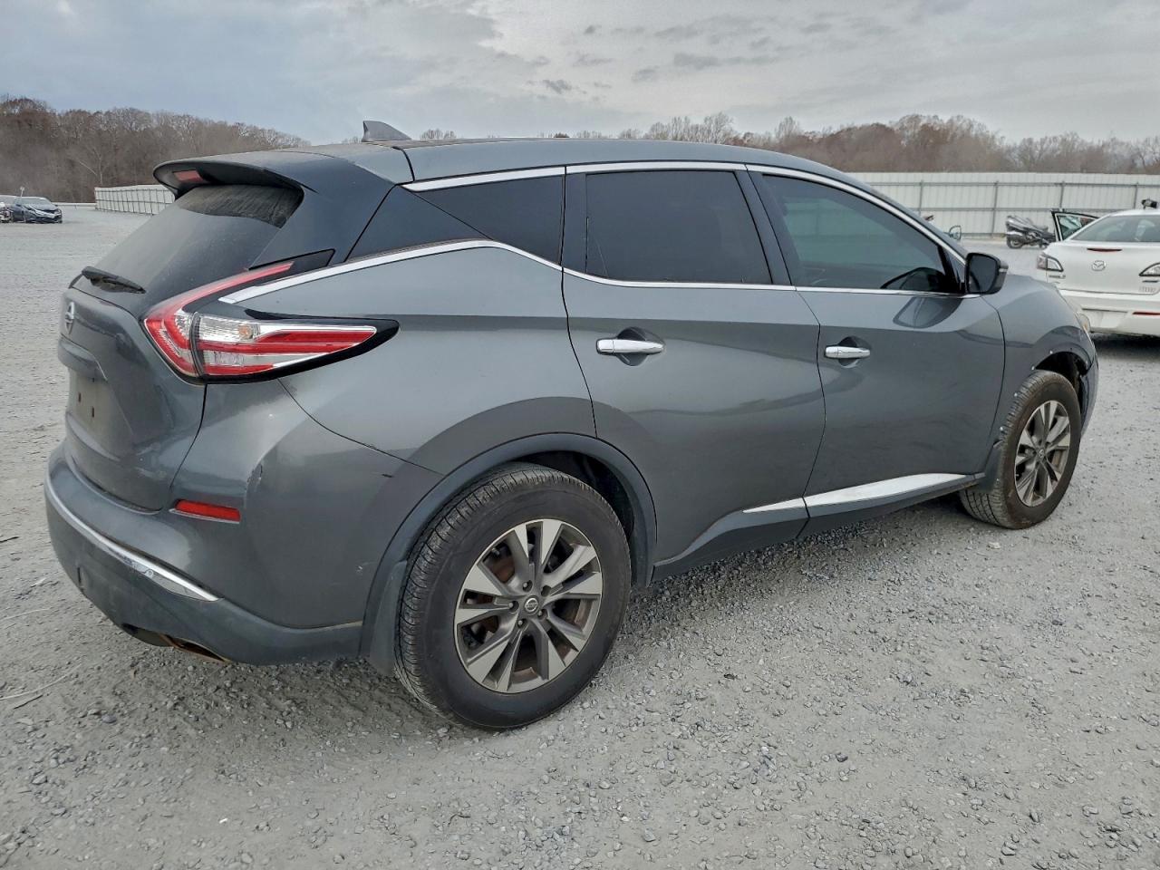 Nissan Murano S Image 5