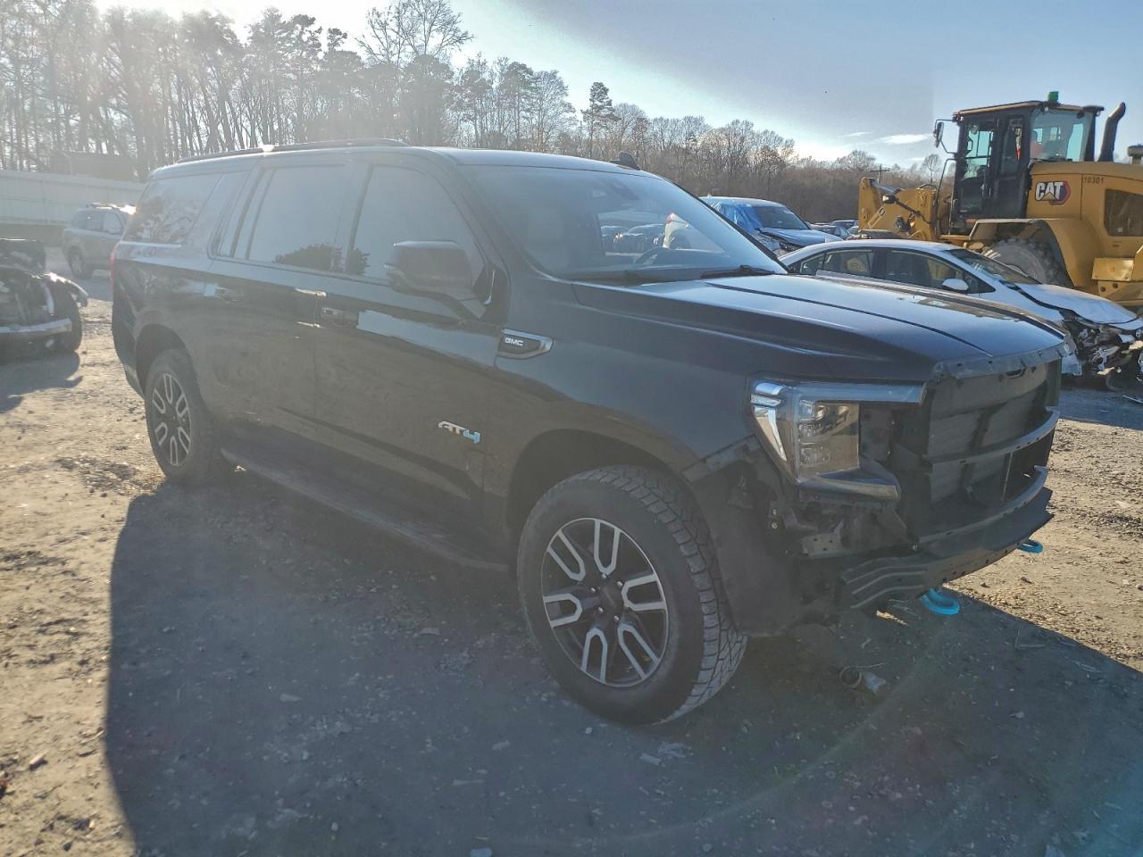 GMC Yukon K1500 At4 Image 8