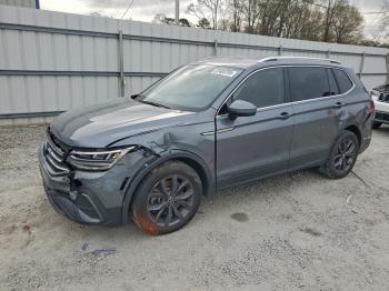  Salvage Volkswagen Tiguan