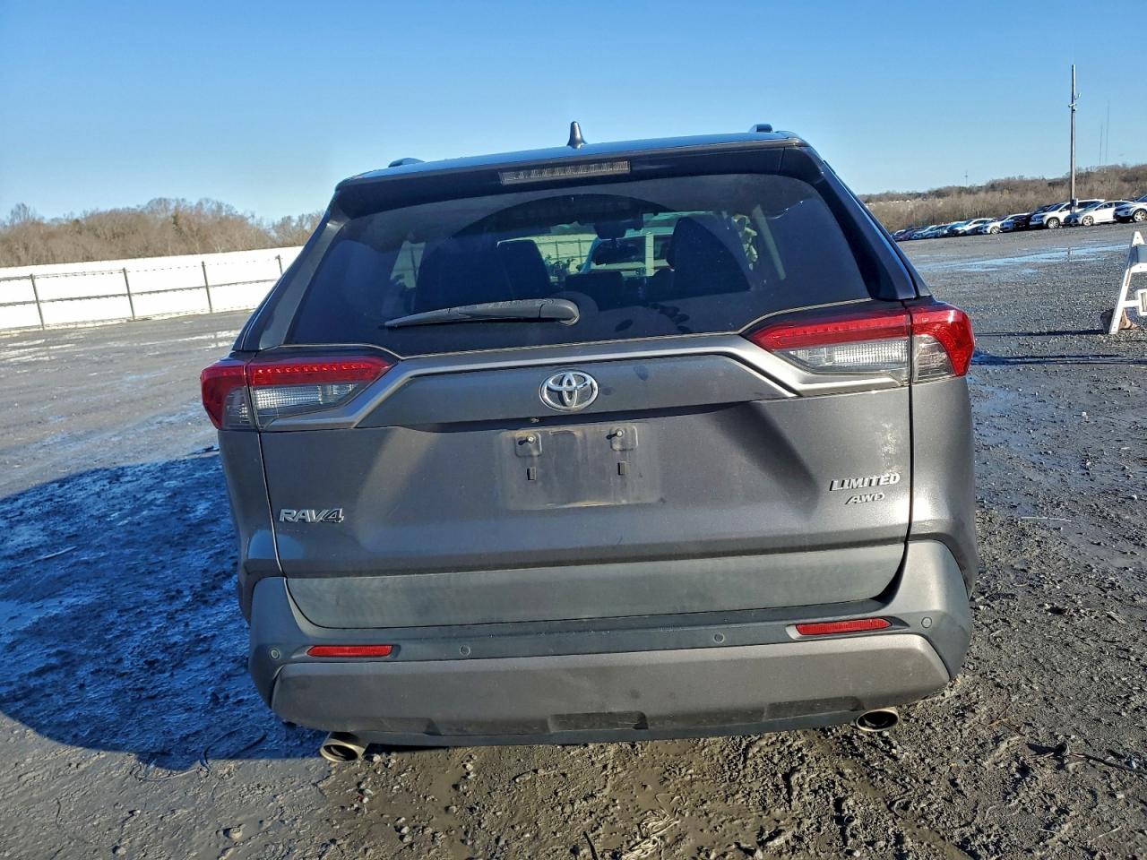 Toyota RAV4 Limited Image 12